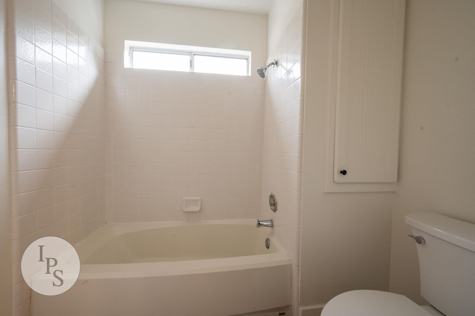 Fresno House: 10474 N Camarillo Dr