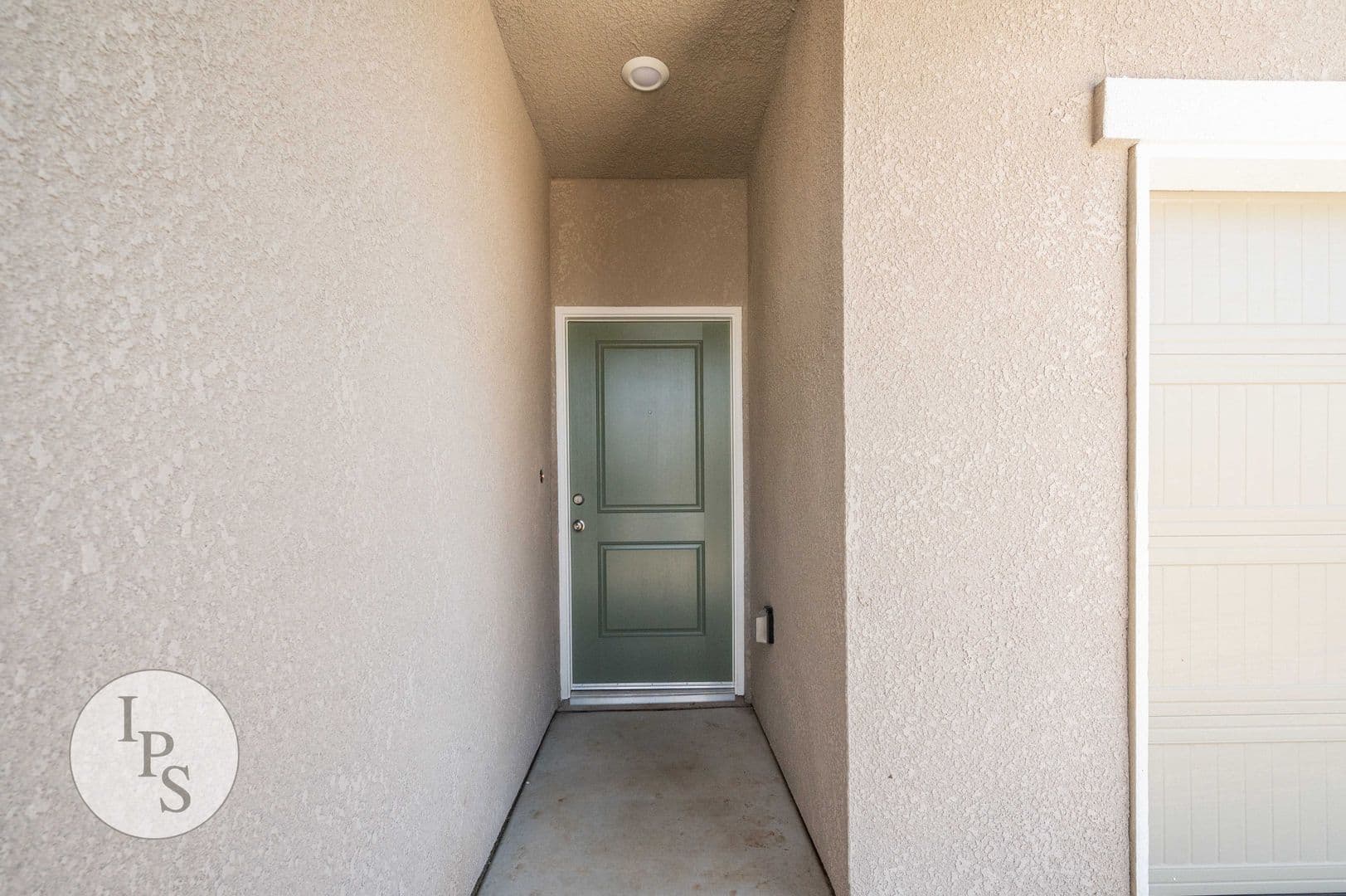 Fresno House: 2808 N. Vahe Ave.