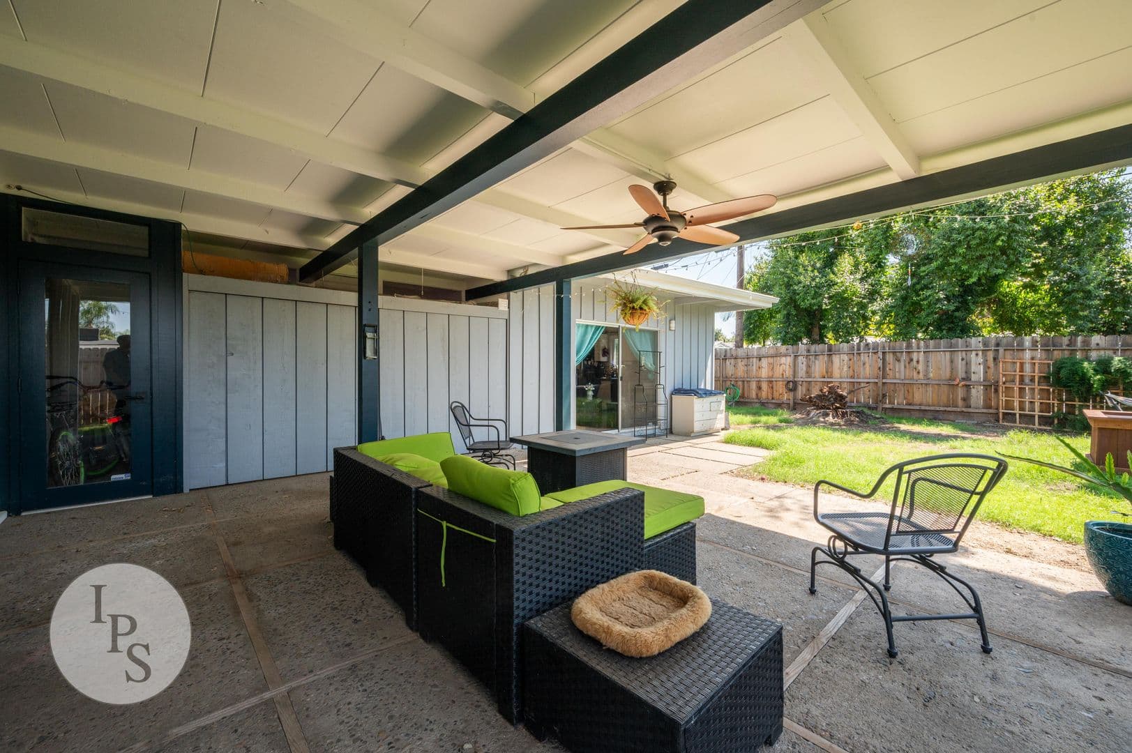 Fresno Apartment: 4096 N. Sherman St.