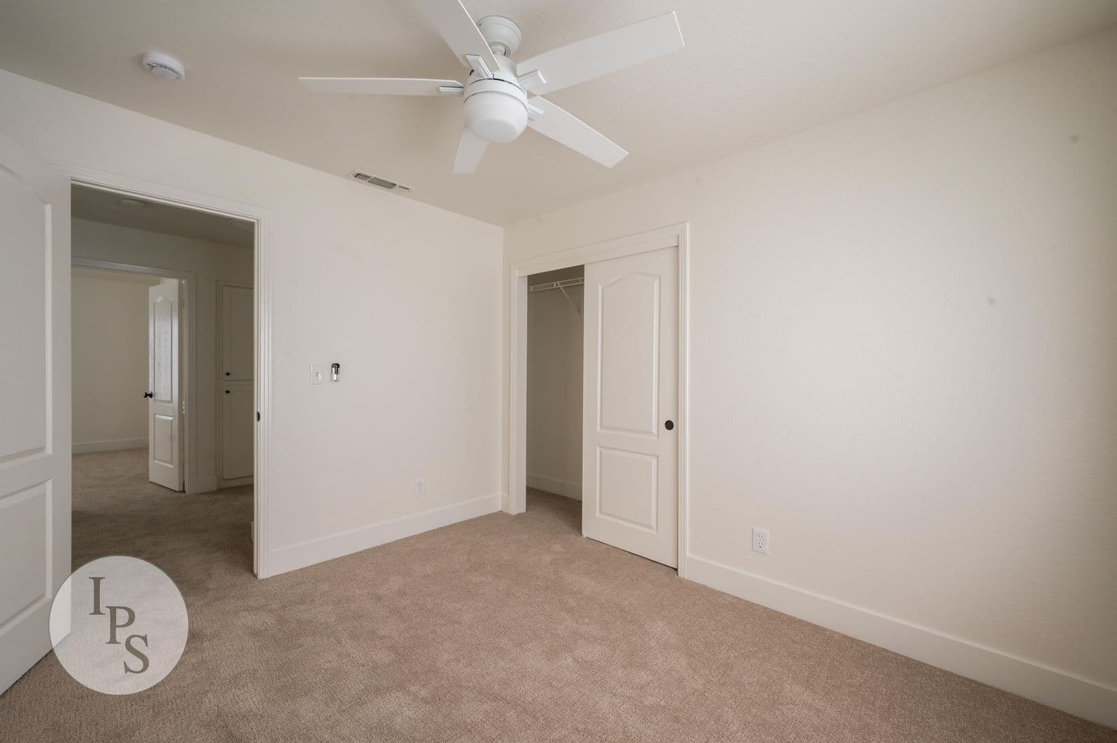 Fresno House: 10474 N Camarillo Dr