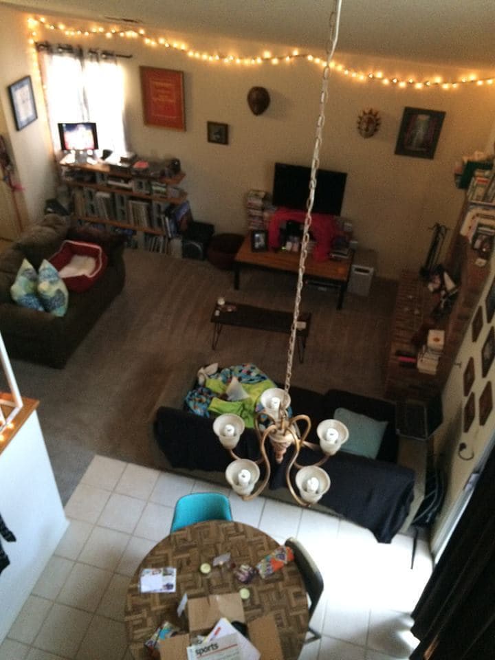 Fresno House: 1174 E. Goshen Ave.