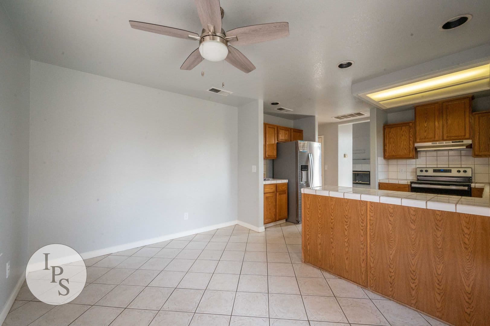 Clovis House: 3676 Baron Ave