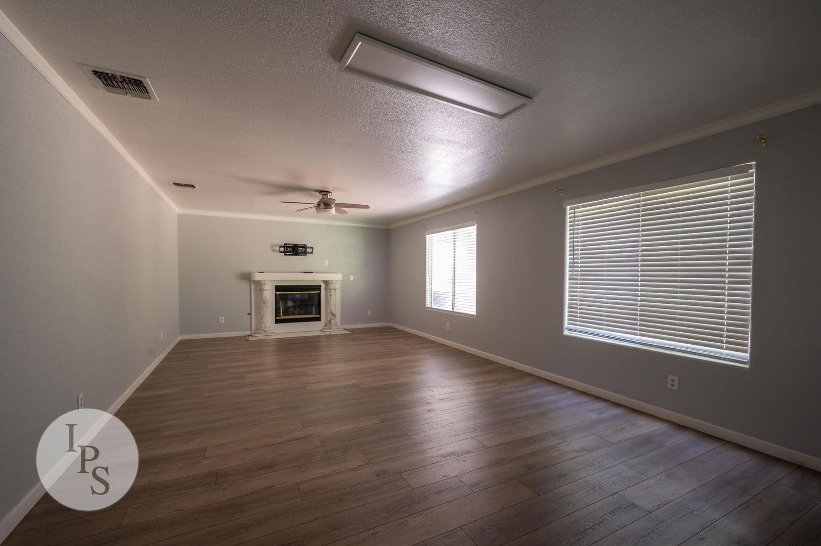 Fresno House: 9471 N. Whitehouse Dr.