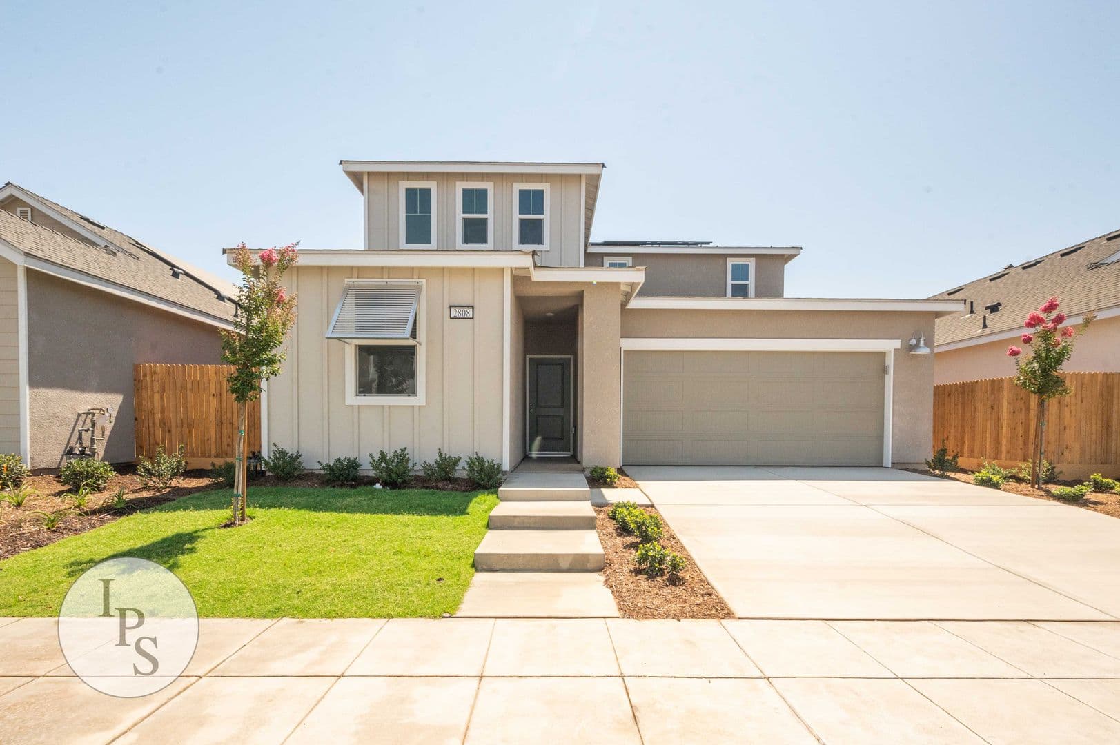 Fresno House: 2808 N. Vahe Ave.