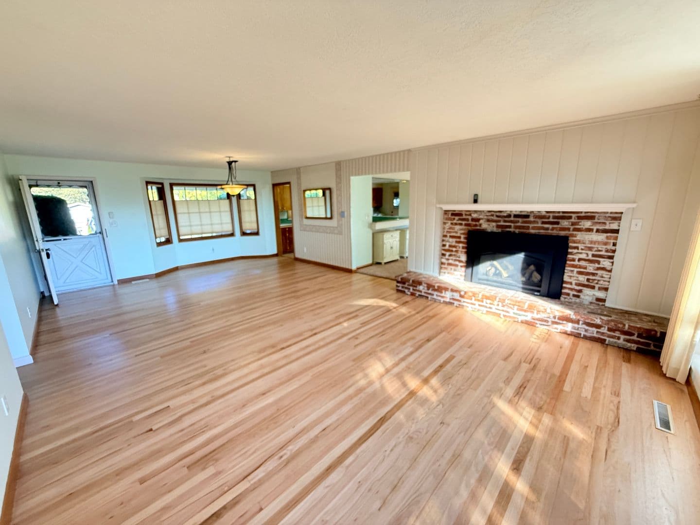 Happy Valley House: 11540 SE Idleman Rd