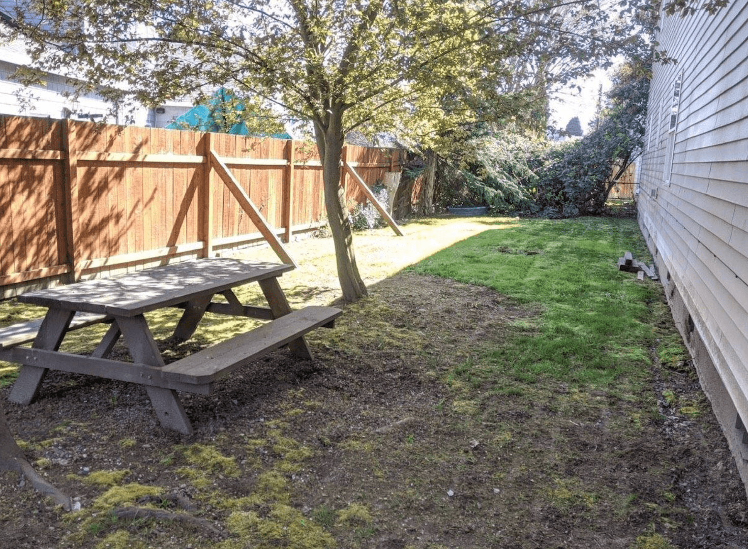 Portland Apartment: 6867 Fessenden St