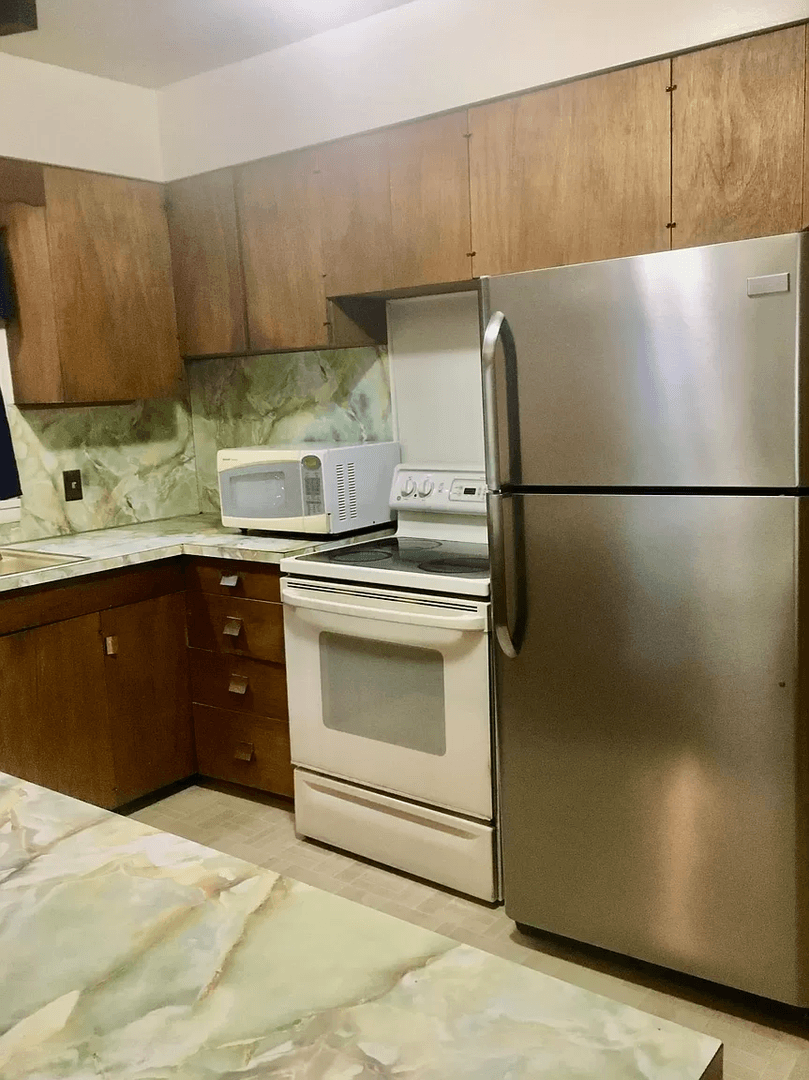 Spokane Apartment: 1208 W 11th Ave