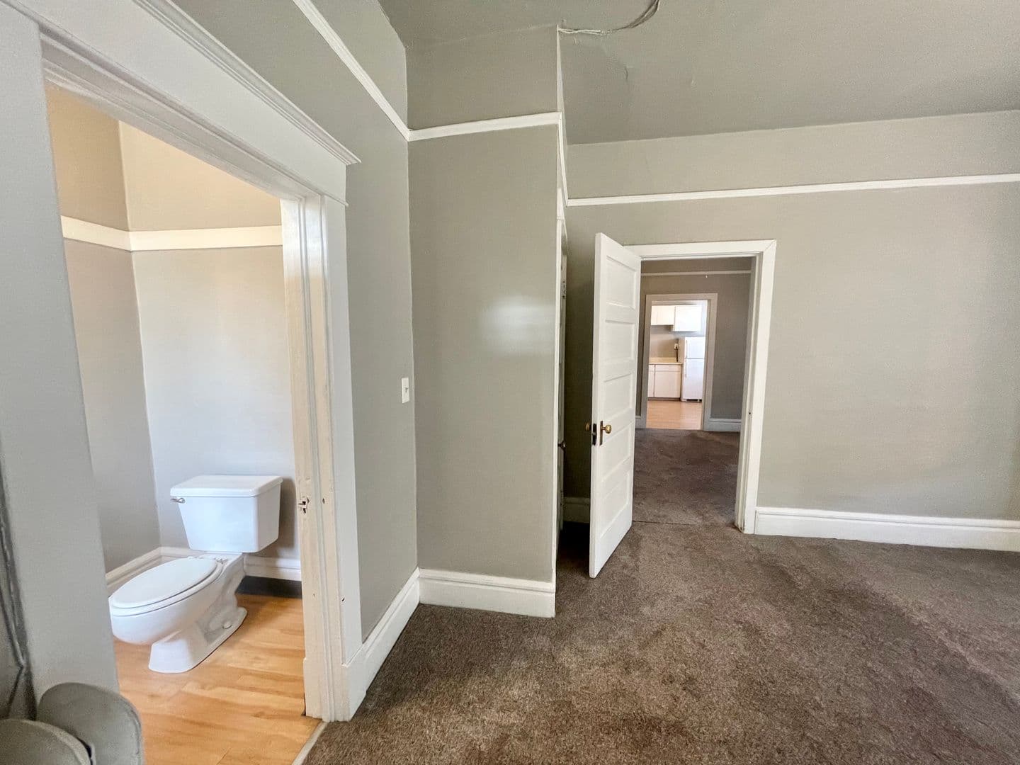 Spokane Apartment: 106 S Cedar St