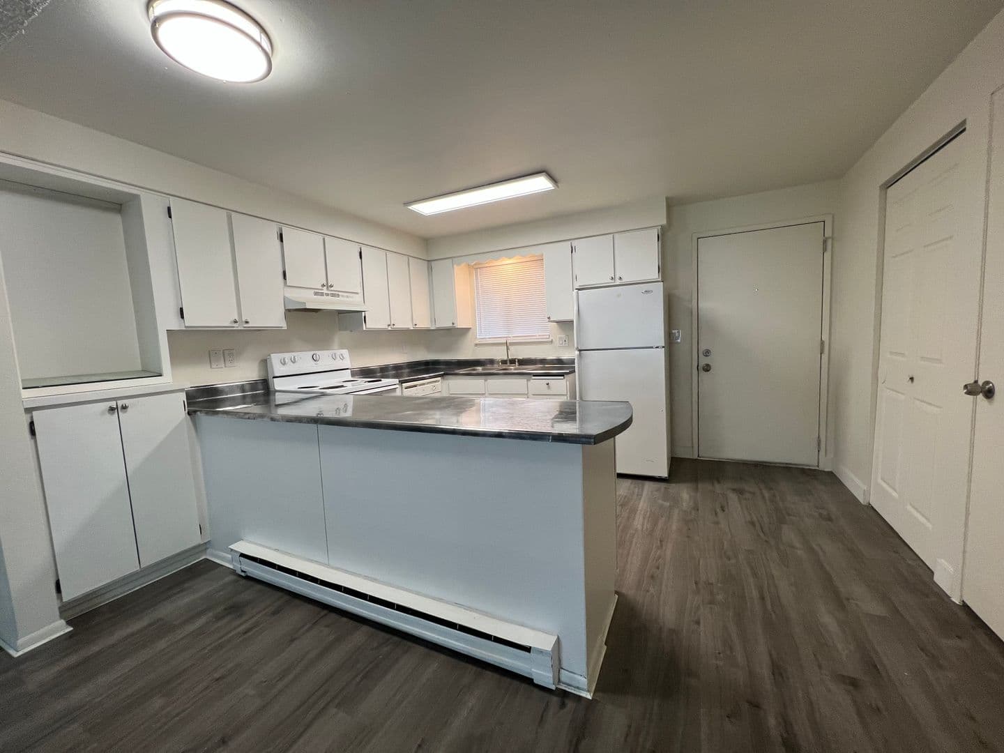 Spokane Valley Apartment: 3020 S Clinton Rd