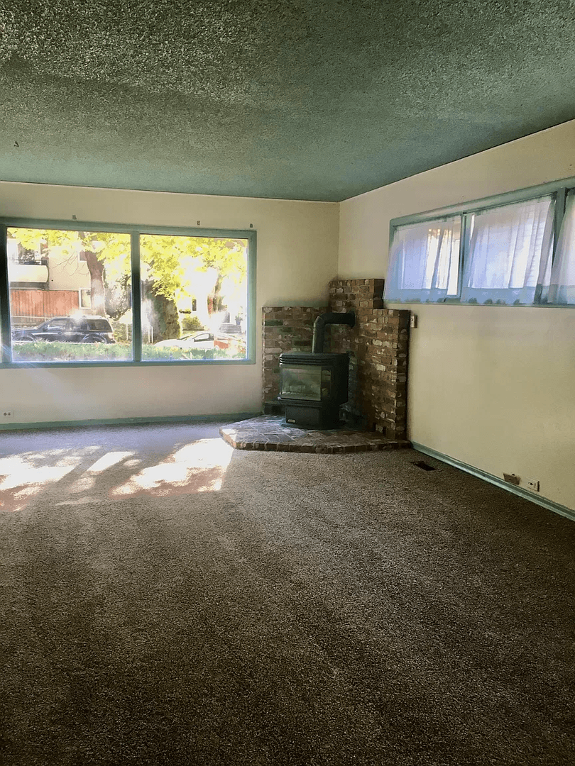 Spokane Apartment: 1208 W 11th Ave