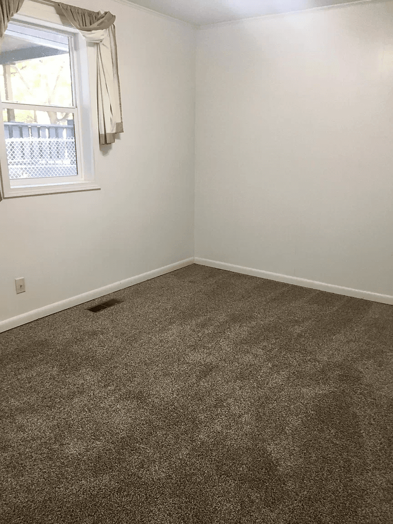 Spokane Apartment: 1208 W 11th Ave