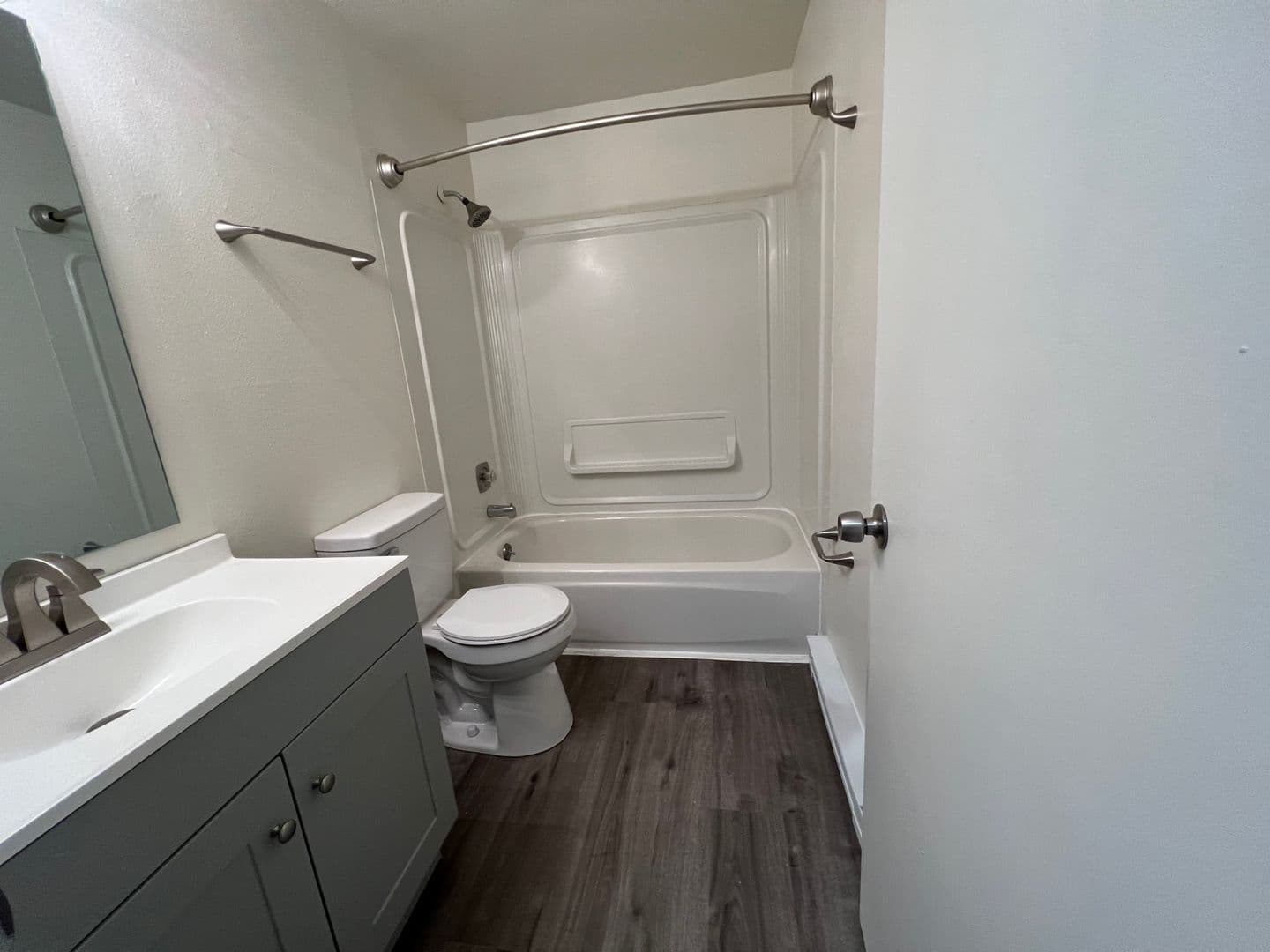 Spokane Valley Apartment: 3020 S Clinton Rd
