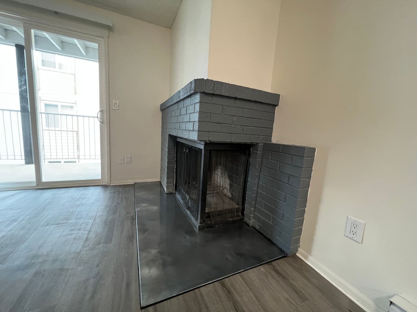 Spokane Valley Apartment: 3020 S Clinton Rd