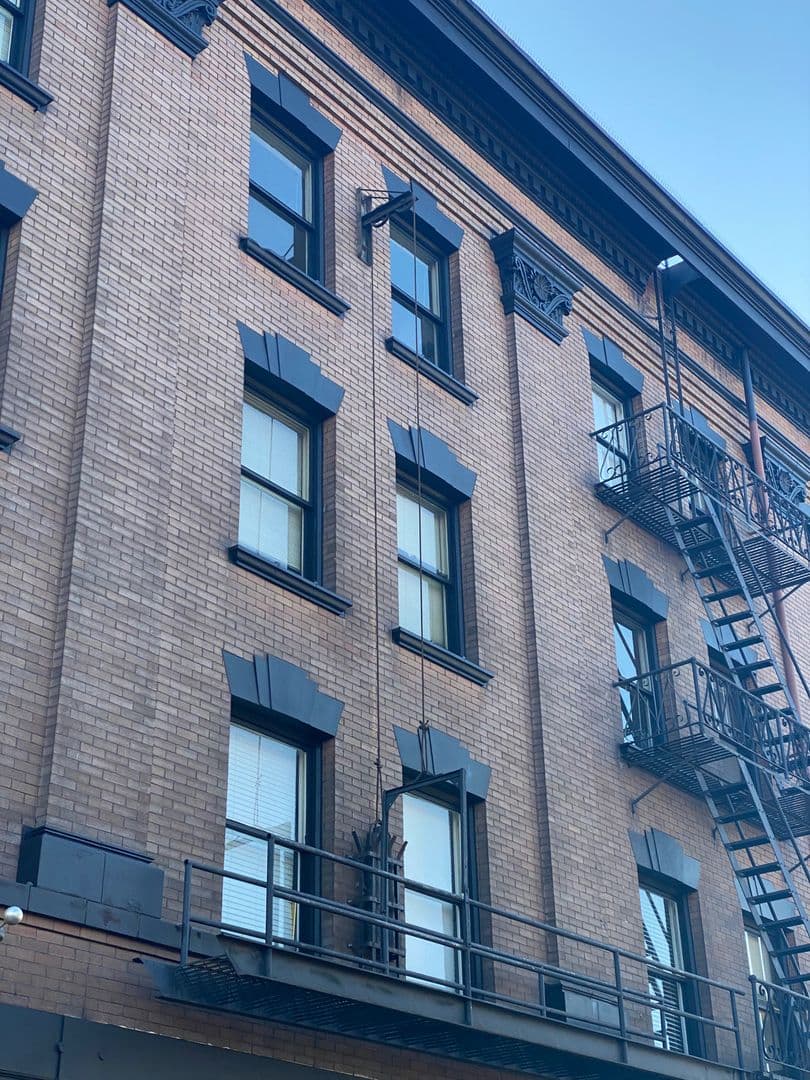 Spokane Apartment: 106 S Cedar St