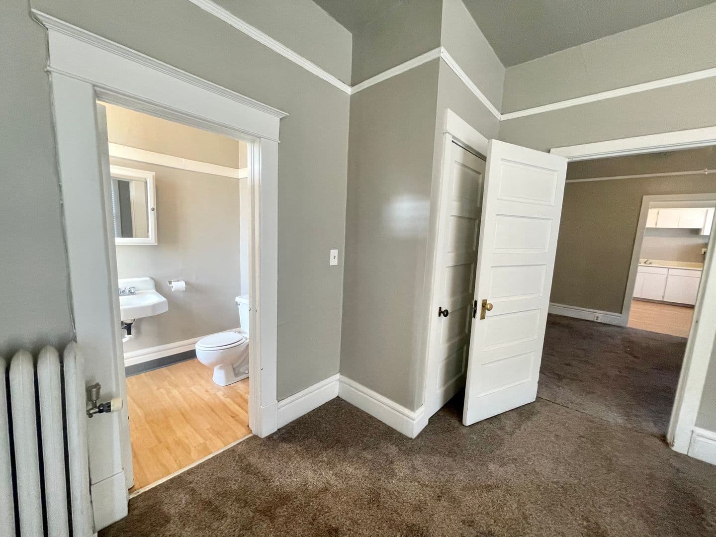 Spokane Apartment: 106 S Cedar St