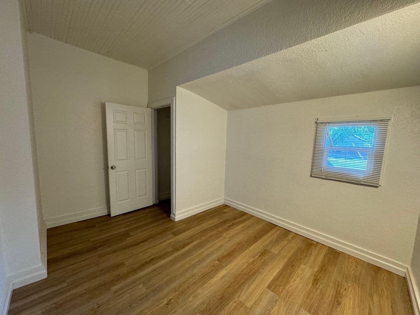 Spokane Apartment: 1217 & 1223 W 6th Ave