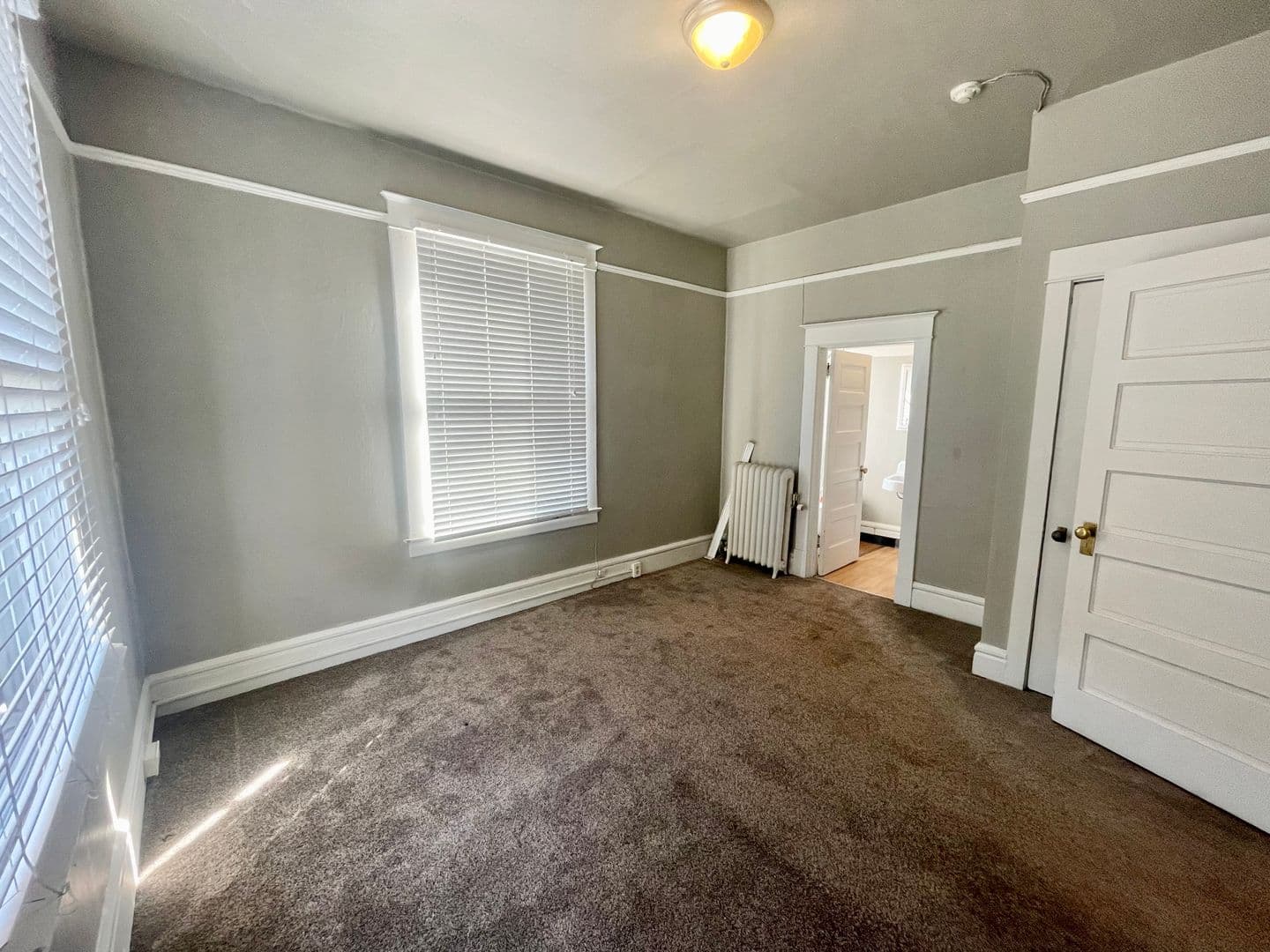 Spokane Apartment: 106 S Cedar St
