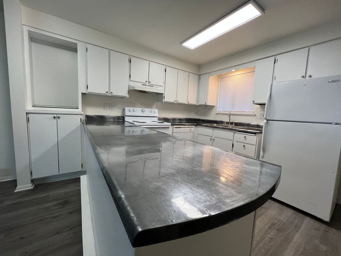 Spokane Valley Apartment: 3020 S Clinton Rd