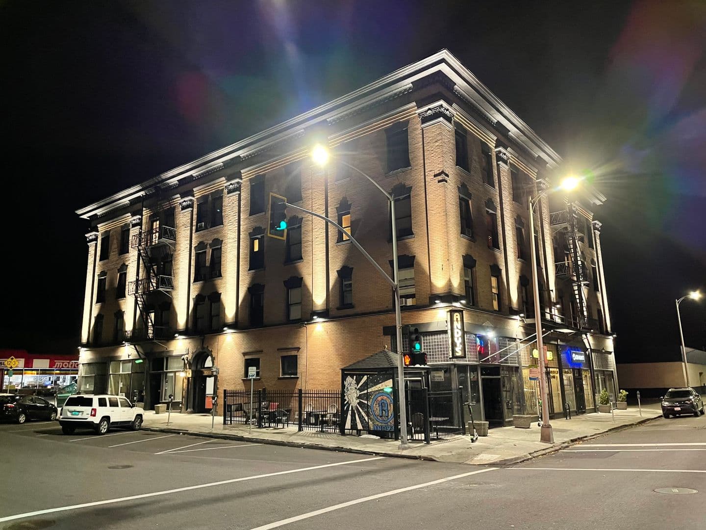 Spokane Apartment: 106 S Cedar St