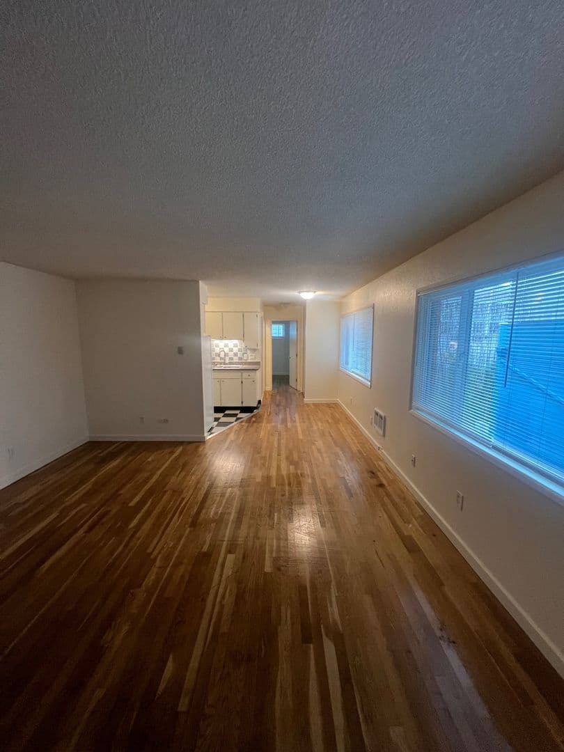 Portland Apartment: 2151 NE Halsey