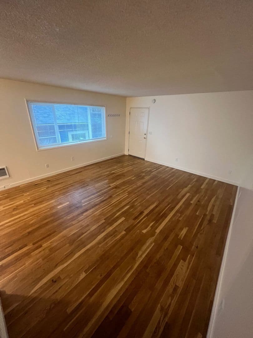 Portland Apartment: 2151 NE Halsey
