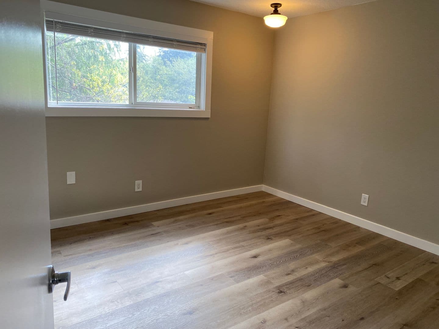 Milwaukie Apartment: 2323 SE Harrison St.