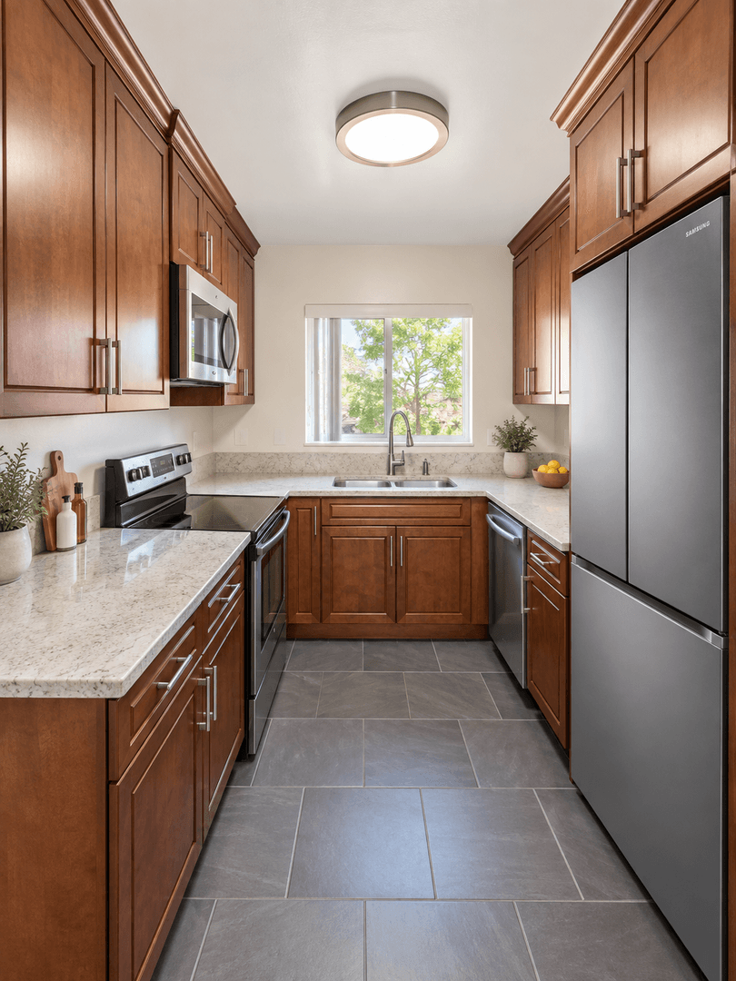 Van Nuys Apartment: 5914 Buffalo Ave.