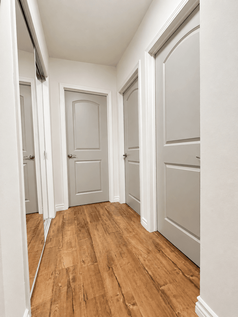 Van Nuys Apartment: 5914 Buffalo Ave.