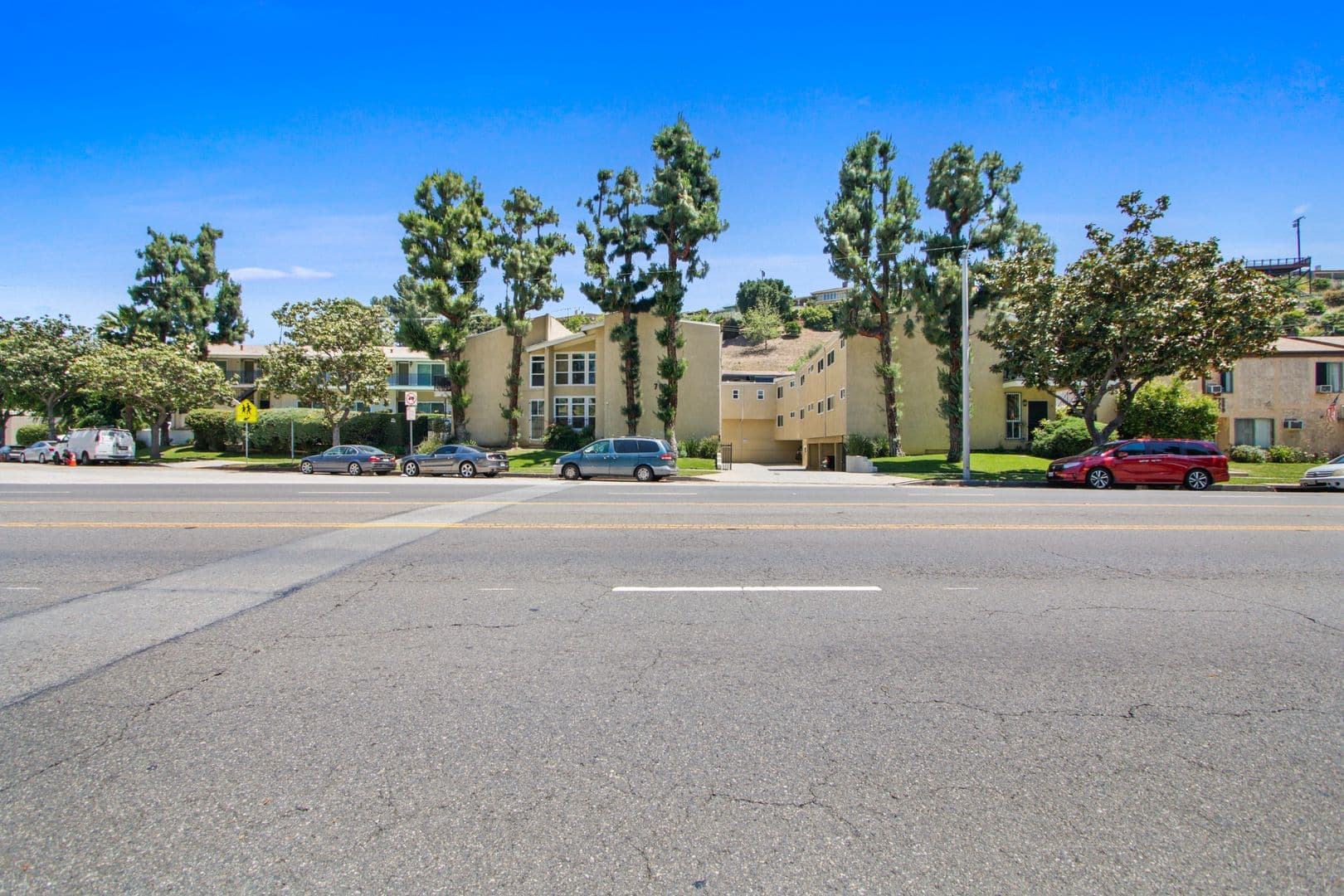 Montebello Apartment: 788 N. Garfield Ave.