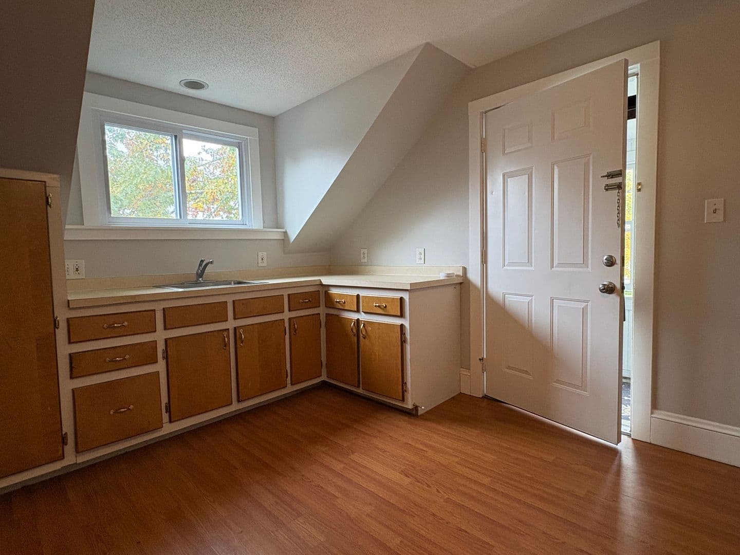 Terryville Apartment: 17 Burnham St