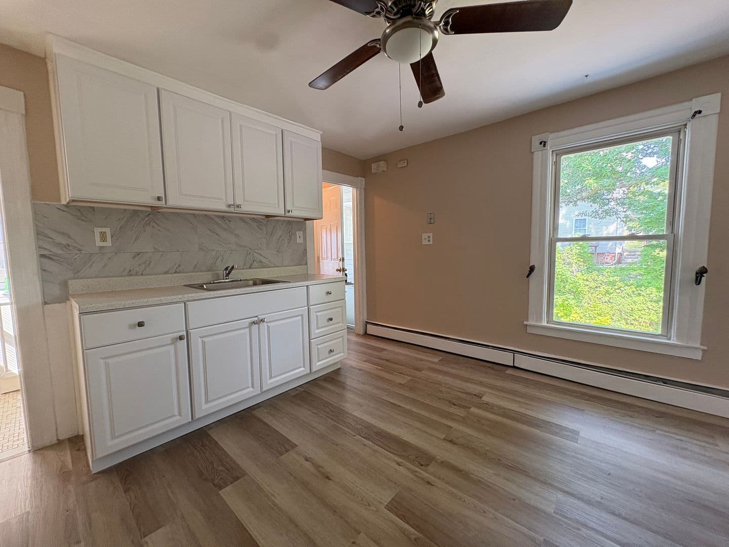 Middletown Apartment: 28 Durant Terrace