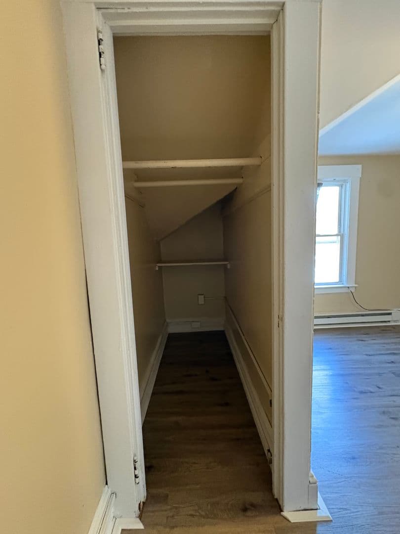 Middletown Apartment: 190 Liberty Street