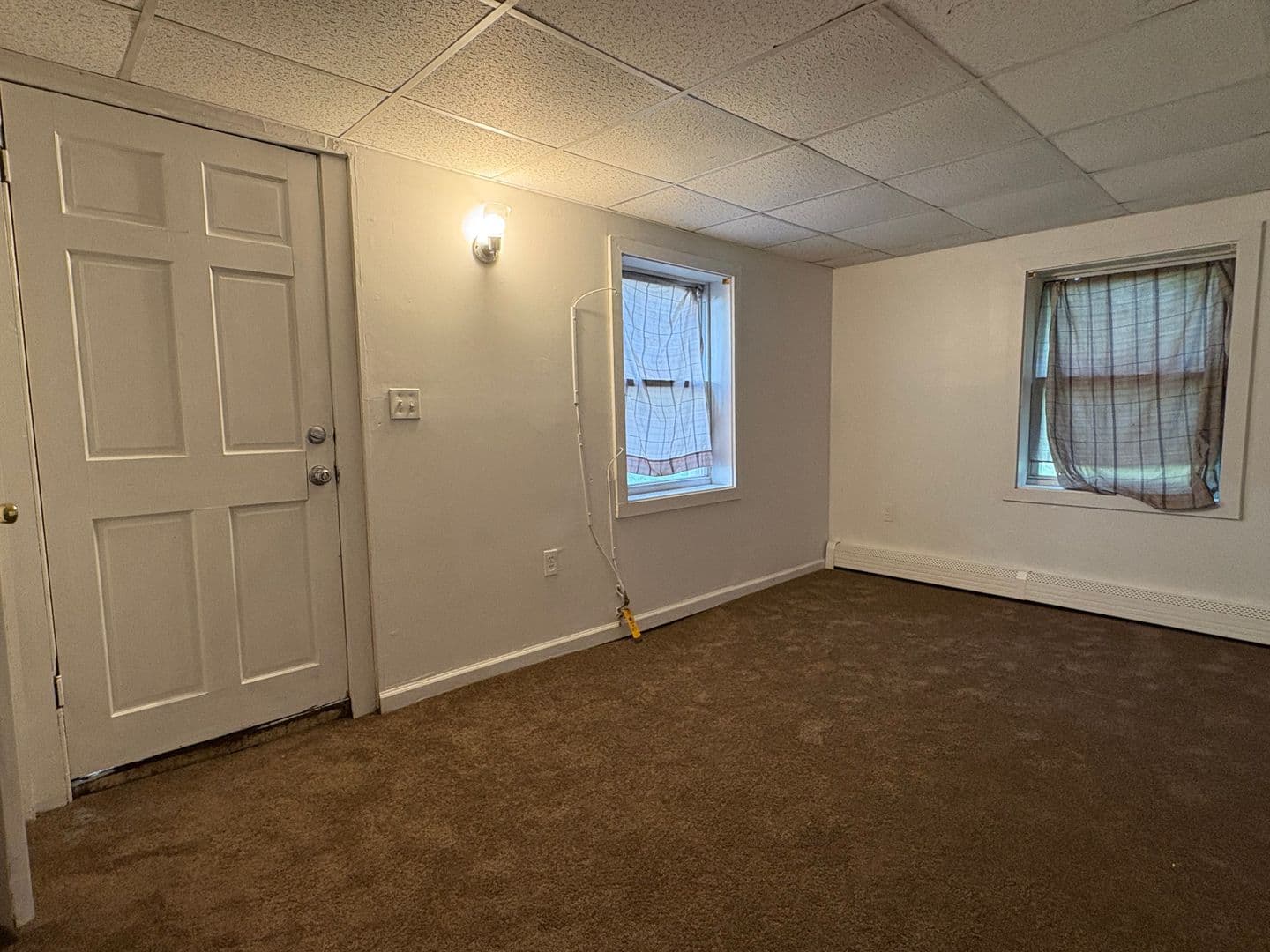 Meriden Apartment: 80 Olive St