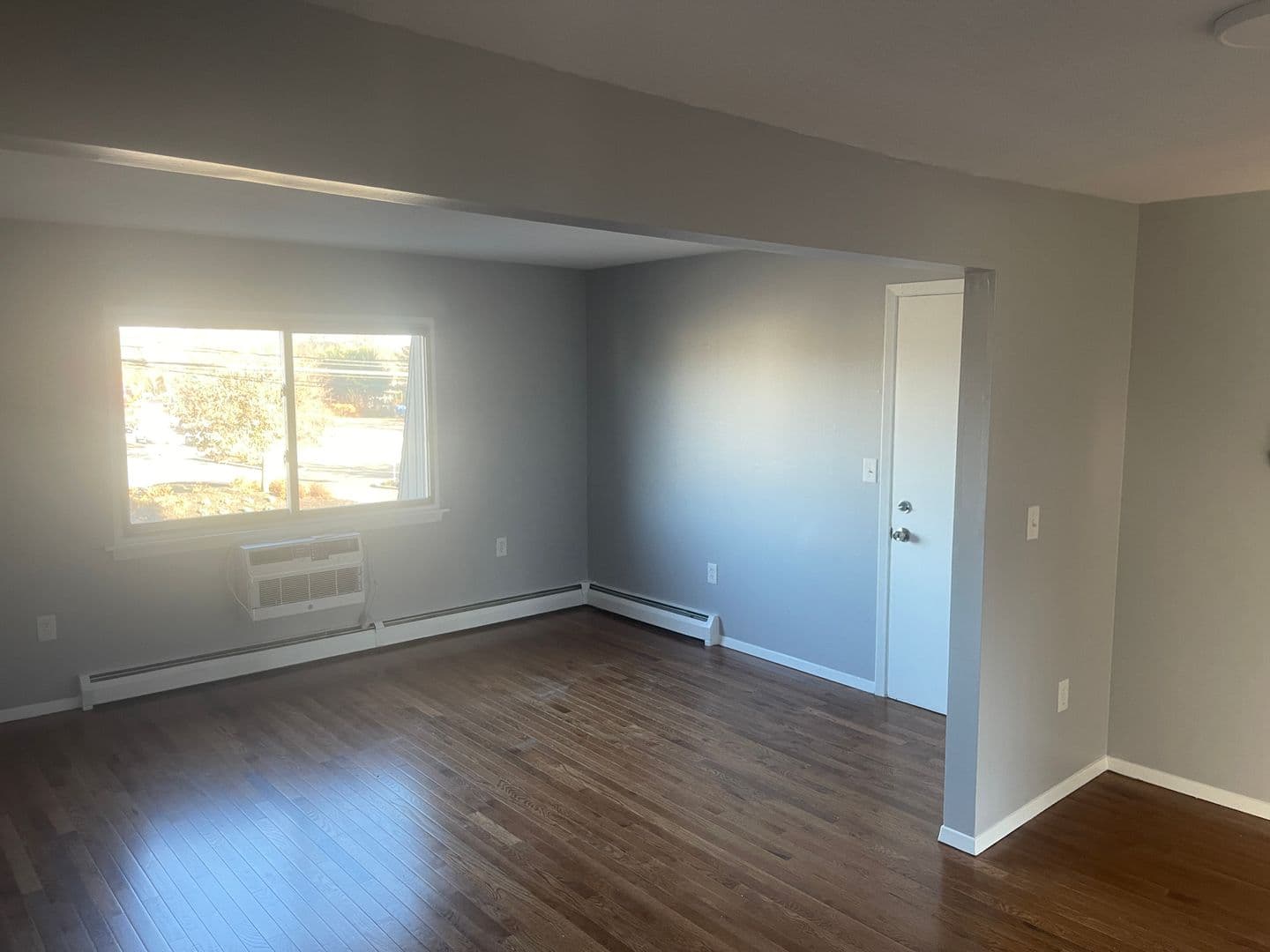 Bristol Apartment: 818-826 Pine Street