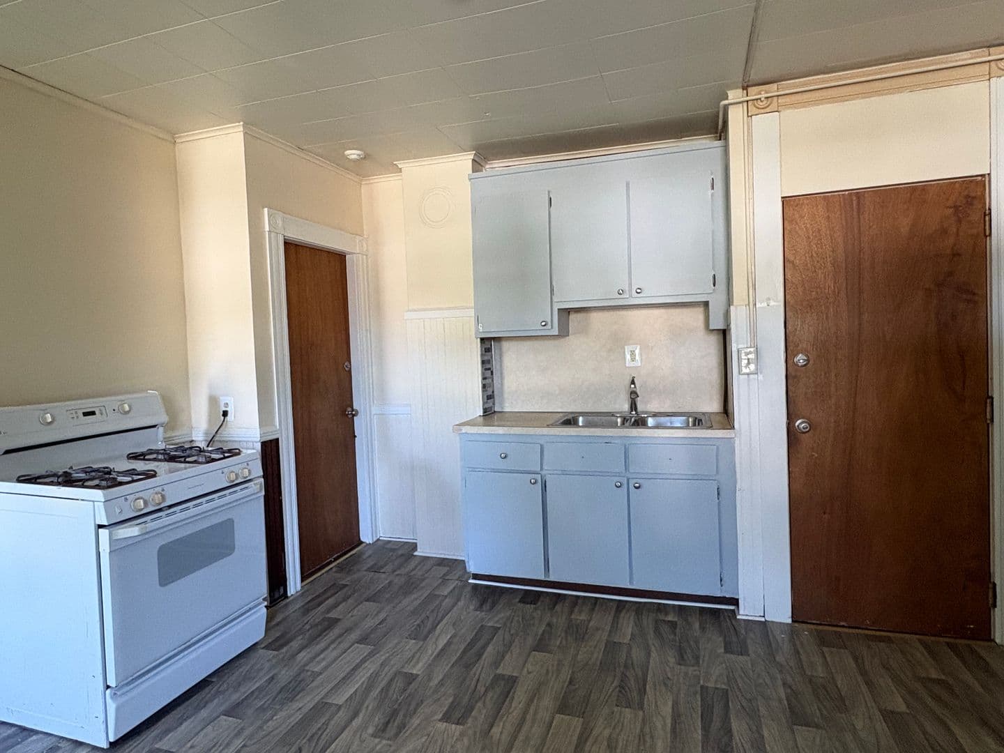 New Britain Apartment: 240-242 Washington St