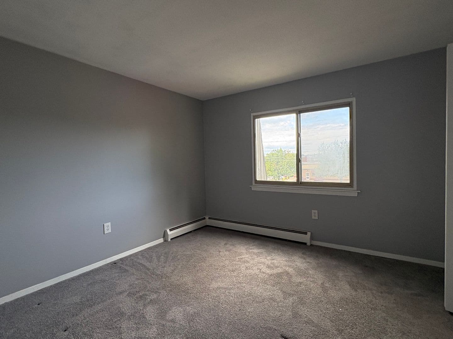 Bristol Apartment: 818-826 Pine Street