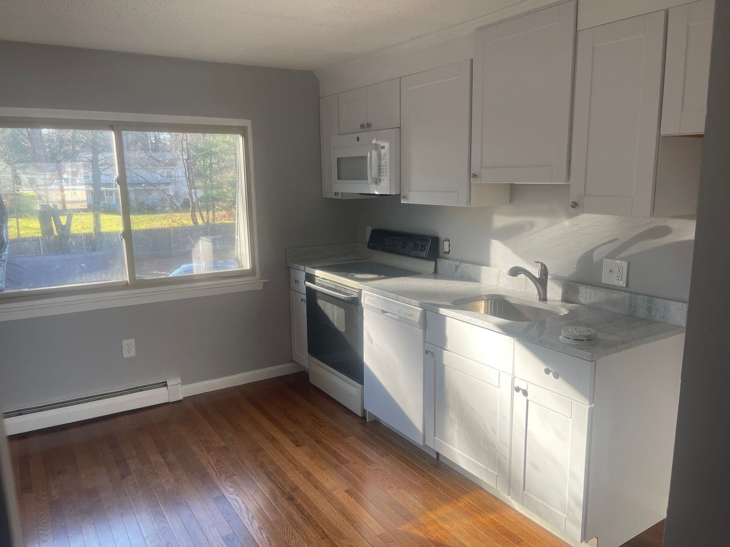 Bristol Apartment: 818-826 Pine Street