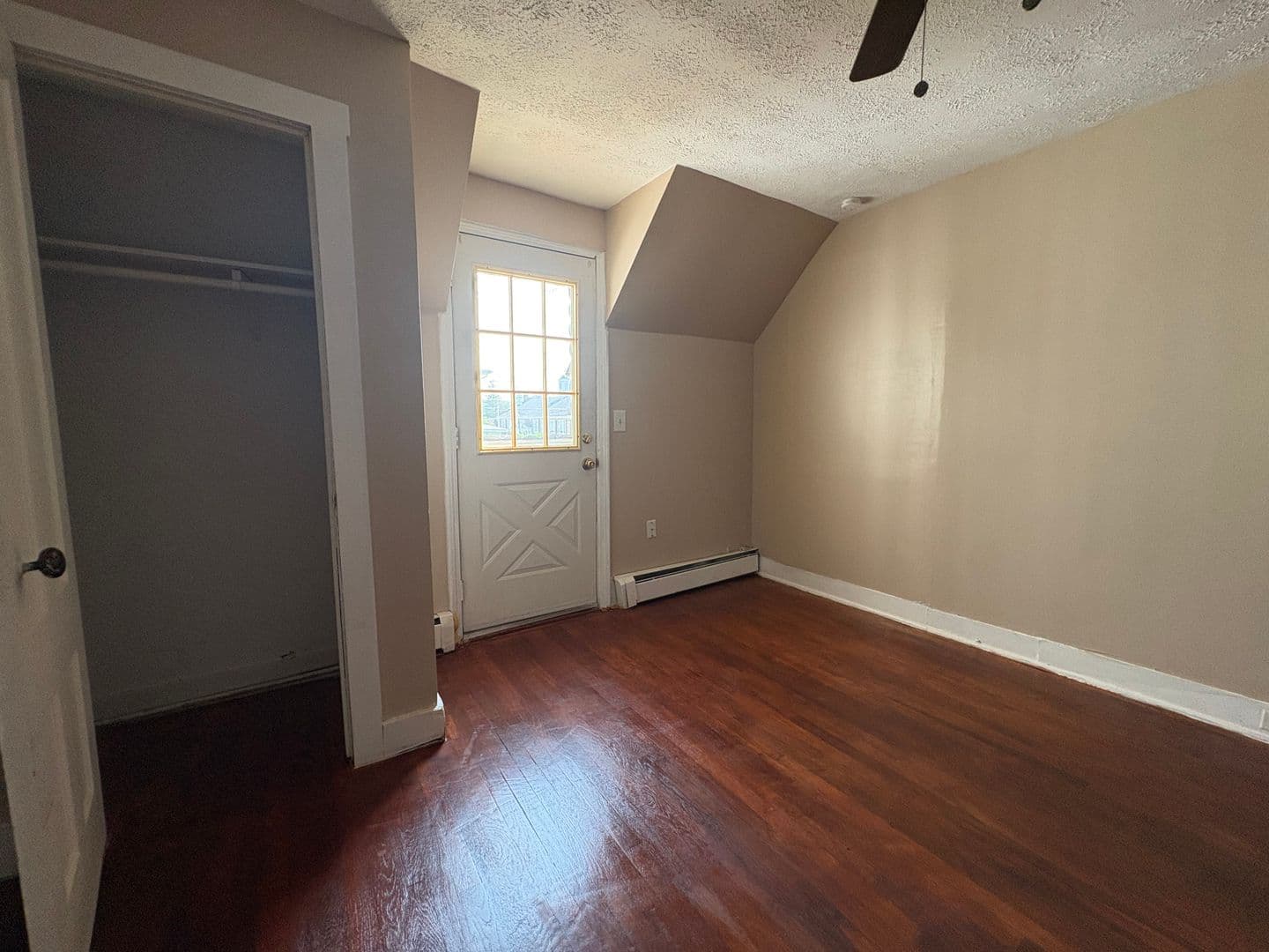 Middletown Apartment: 28 Durant Terrace