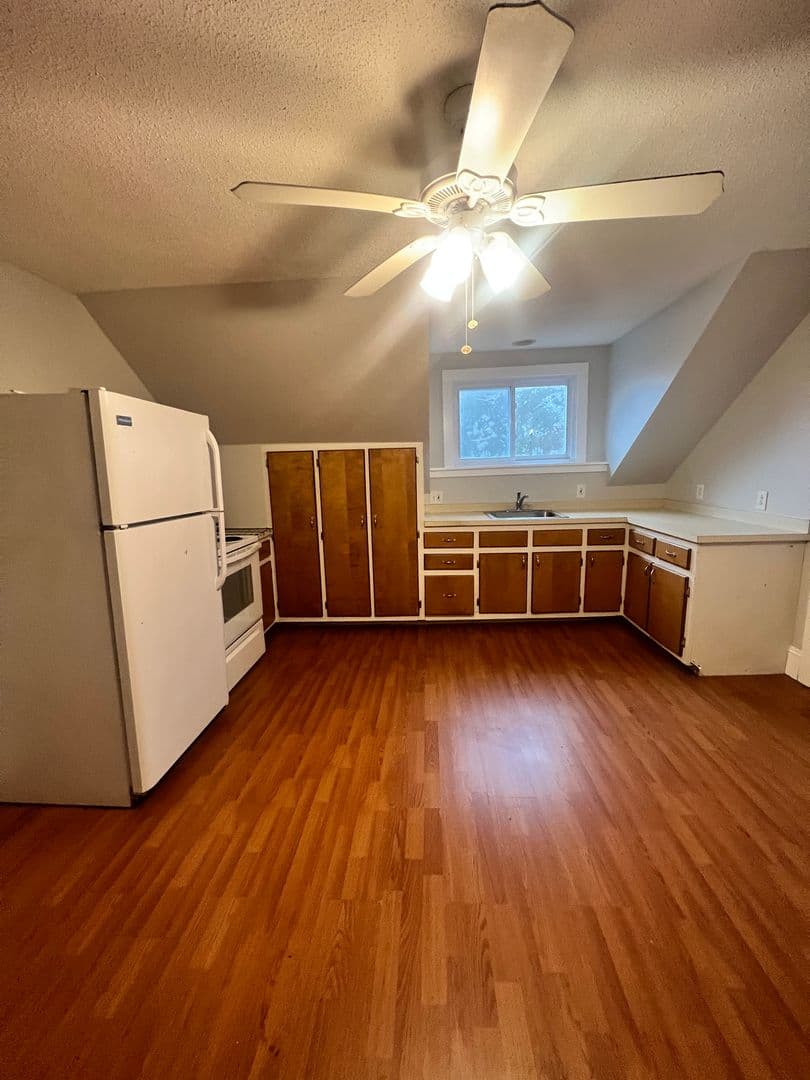 Terryville Apartment: 17 Burnham St