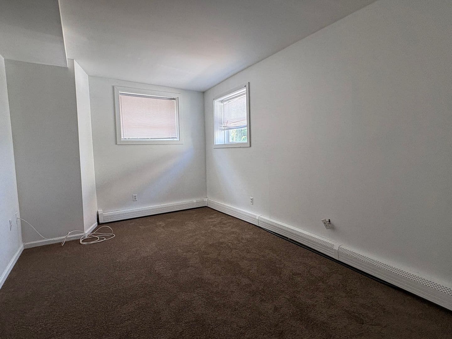 Meriden Apartment: 80 Olive St