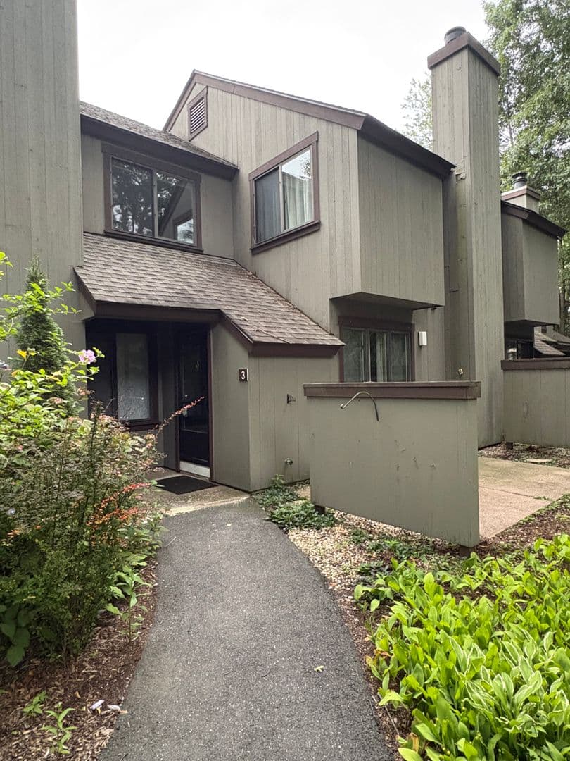 Avon Condo: 3 Willow Ln