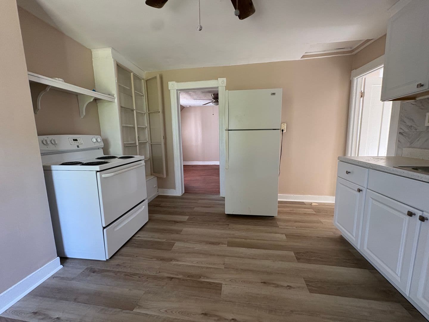 Middletown Apartment: 28 Durant Terrace