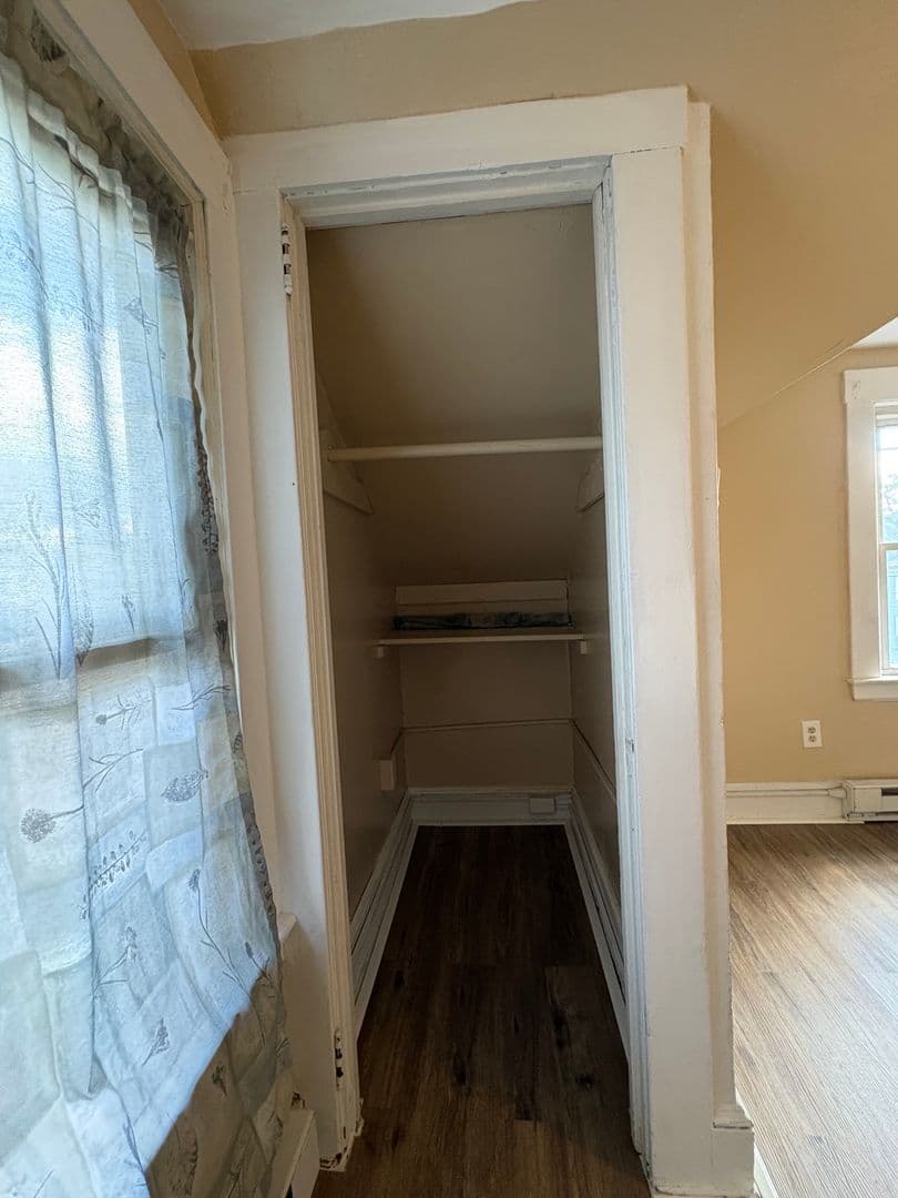 Middletown Apartment: 190 Liberty Street