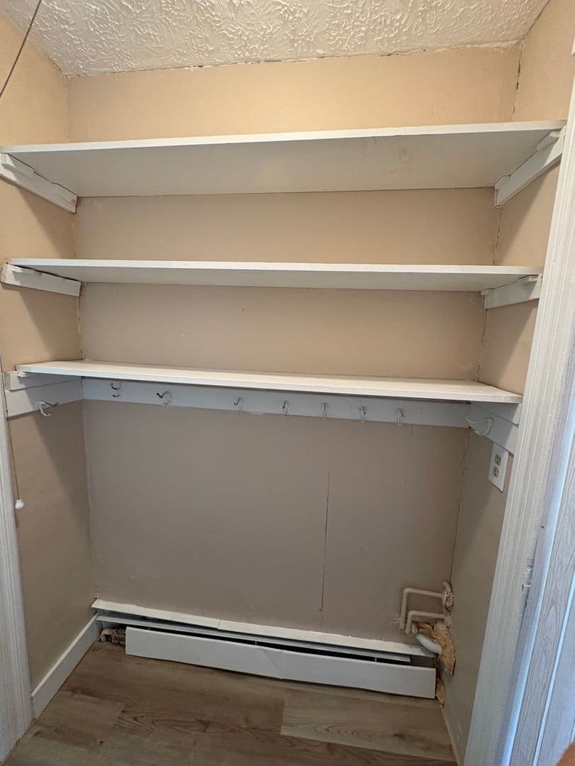 Middletown Apartment: 28 Durant Terrace