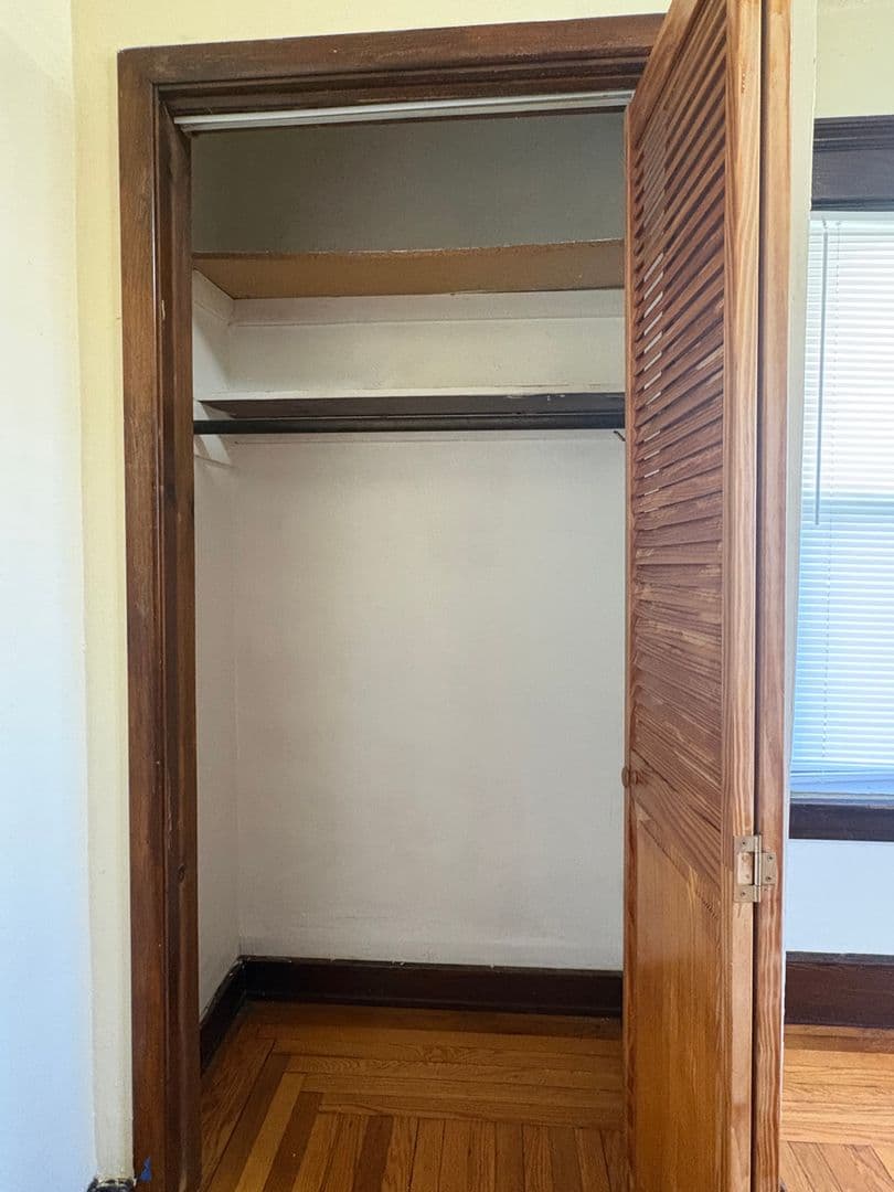 West Haven Apartment: 303 2nd Ave