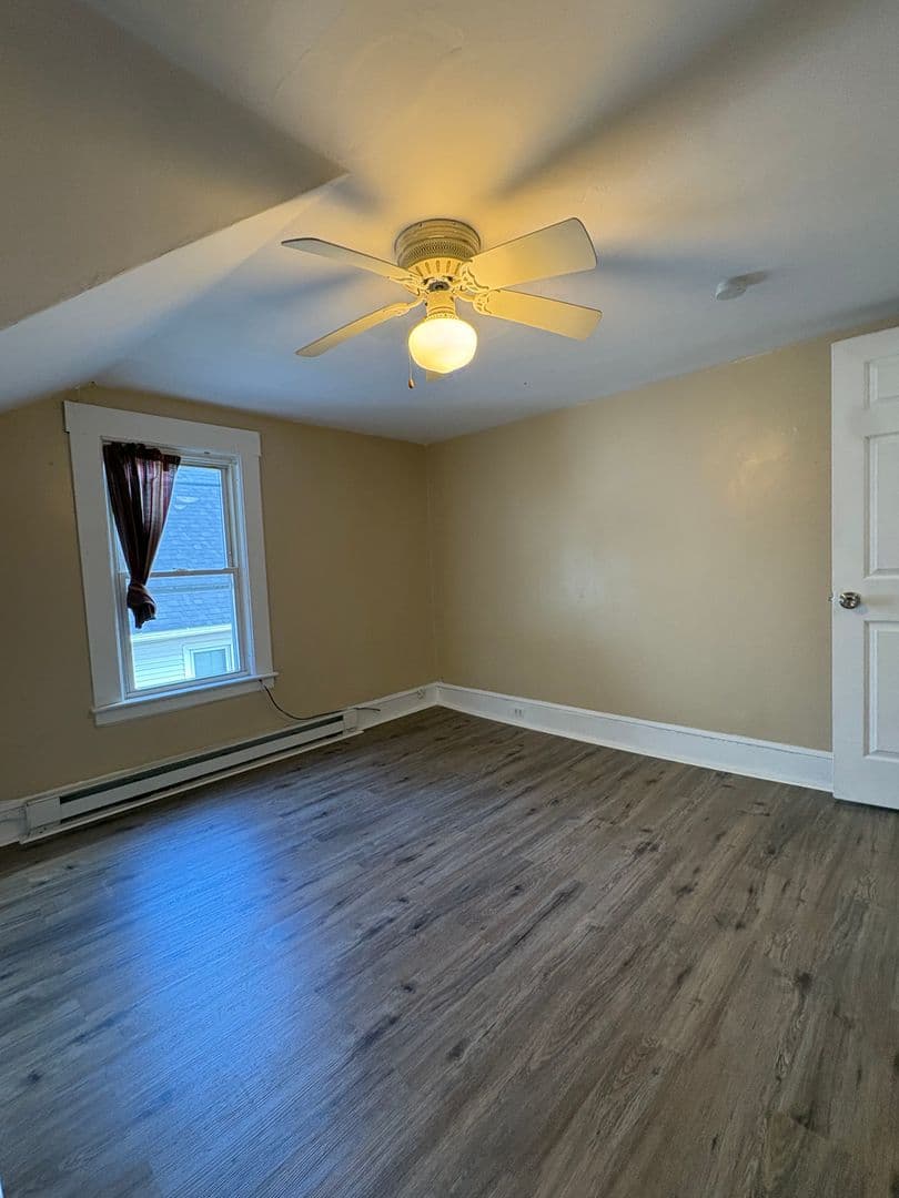 Middletown Apartment: 190 Liberty Street