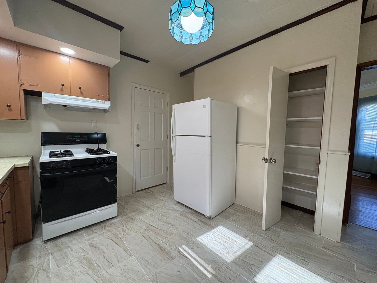 West Haven Apartment: 303 2nd Ave