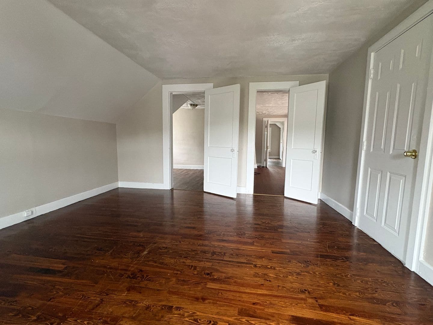 Meriden Apartment: 56 N First St