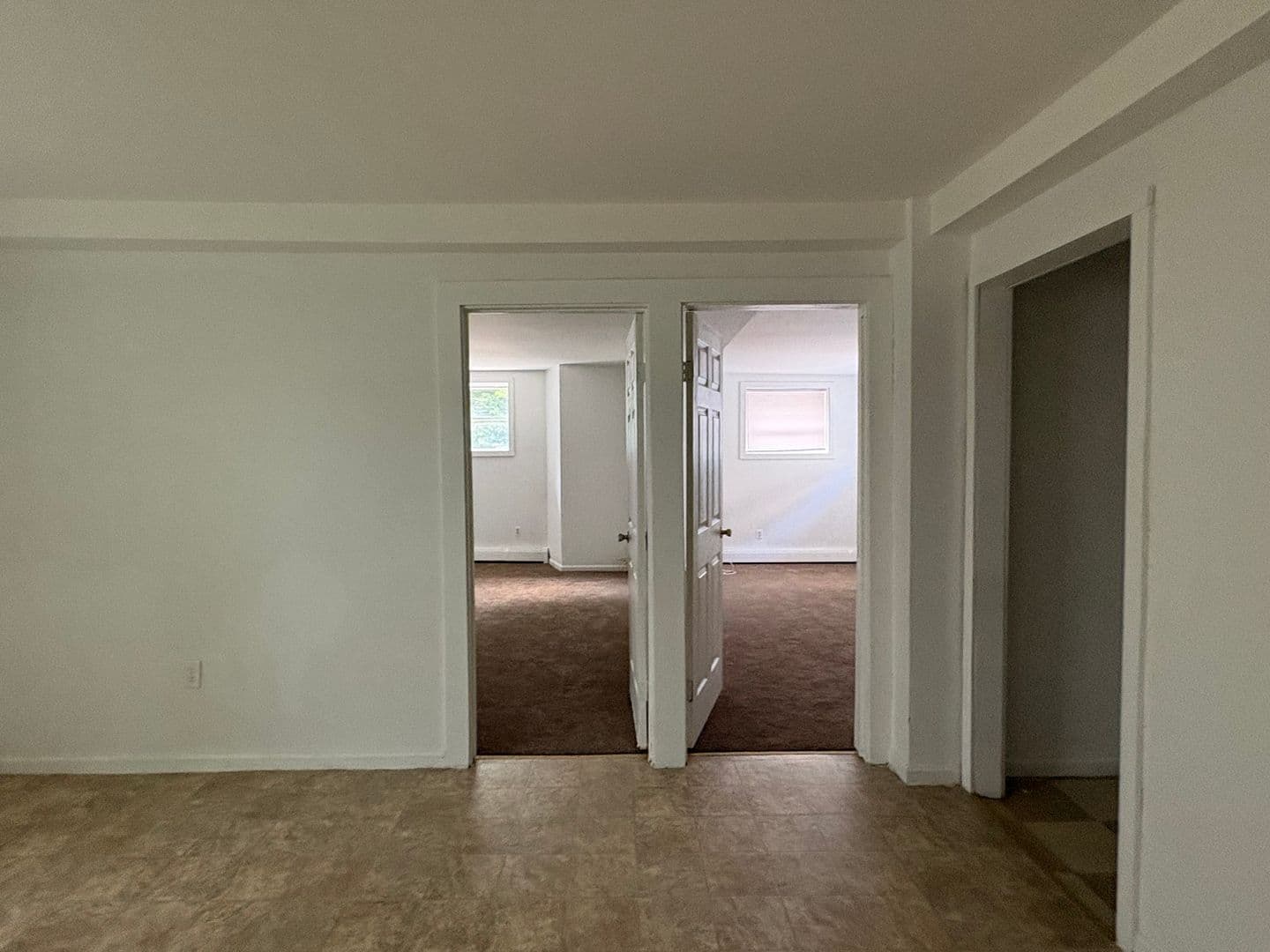 Meriden Apartment: 80 Olive St