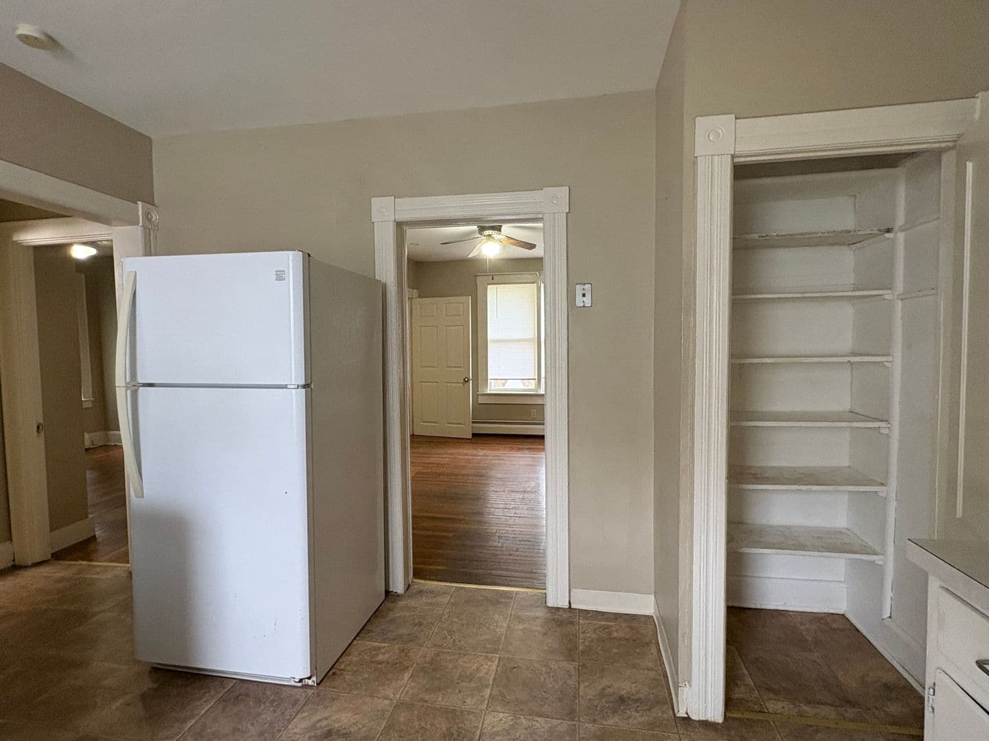Middletown Apartment: 28 Durant Terrace